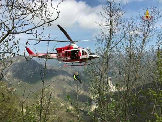 Elicottero vigili del fuoco