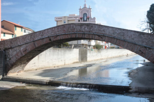 Restauro ponte e edicola di Santo Stefano