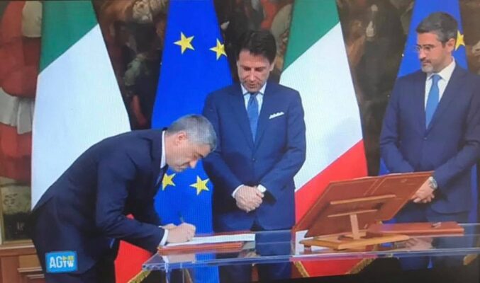 Tutta Italia zona rossa. Scuole chiuse sino al 3 aprile Tutta Italia zona rossa. Scuole chiuse sino al 3 aprile