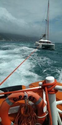 Soccorso catamarano Soccorso catamarano