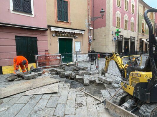 Lavori centro (2) Lavori centro (2)