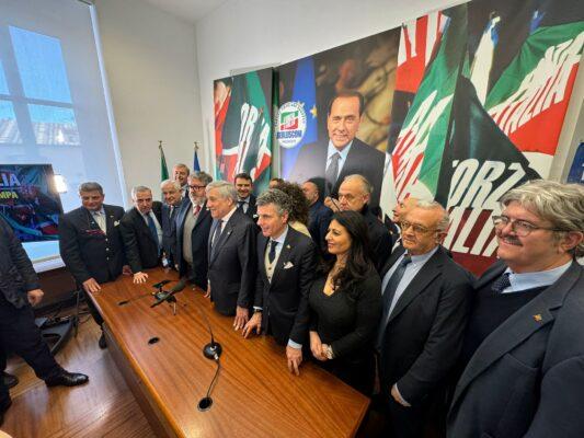 Forza Italia Tajani Bagnasco