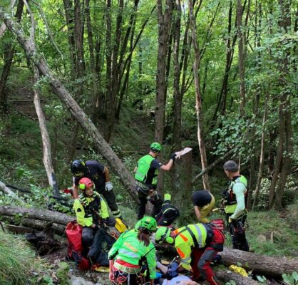 soccorso boschi neirone vigili fuoco soccorso boschi neirone vigili fuoco