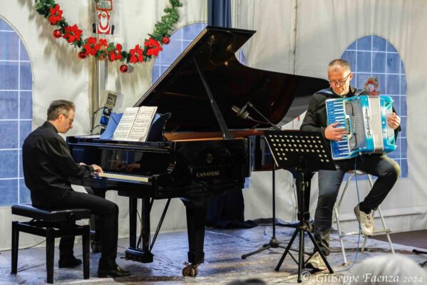 fisarmonicista Enrico Roseto e il pianista Andrea Bacchetti