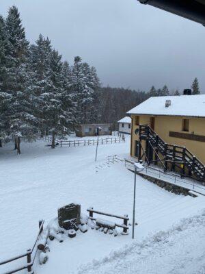 neve rifugio casermette penna