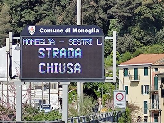 scritta gallerie chiuse moneglia scritta gallerie chiuse moneglia